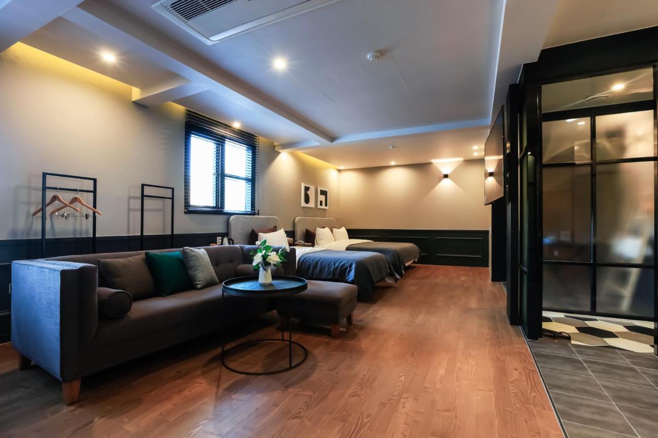 Brown-Dot Hotel Yangjeong Busan Bagian luar foto