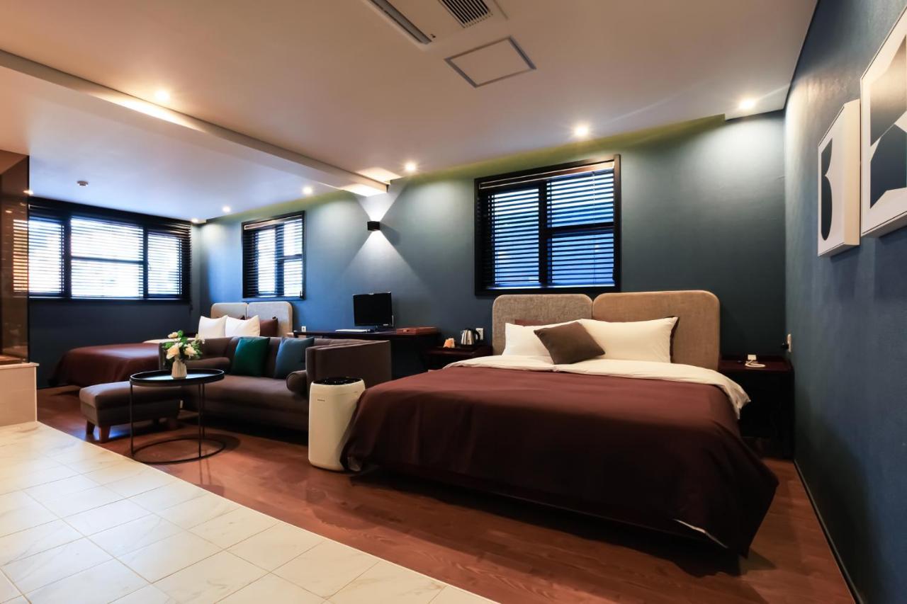 Brown-Dot Hotel Yangjeong Busan Bagian luar foto