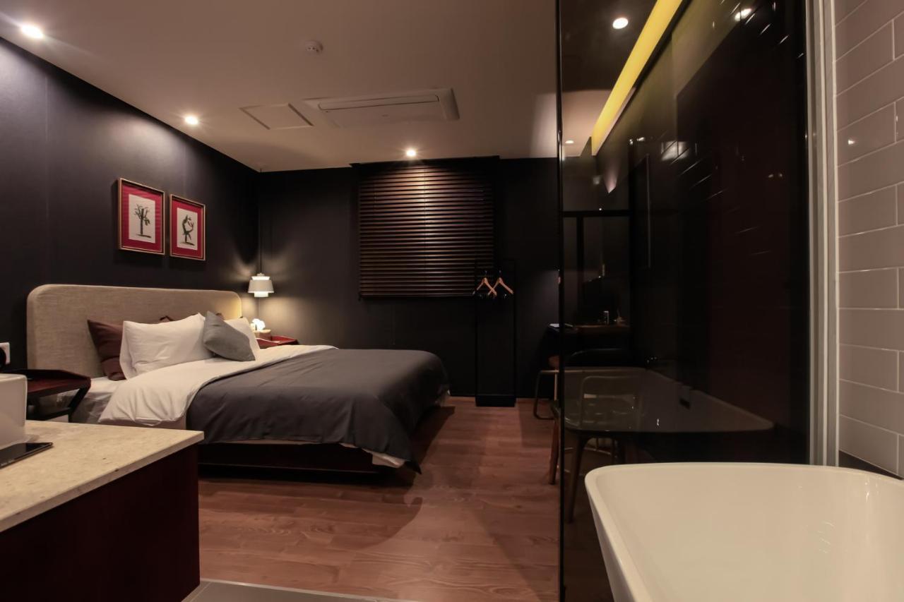 Brown-Dot Hotel Yangjeong Busan Bagian luar foto