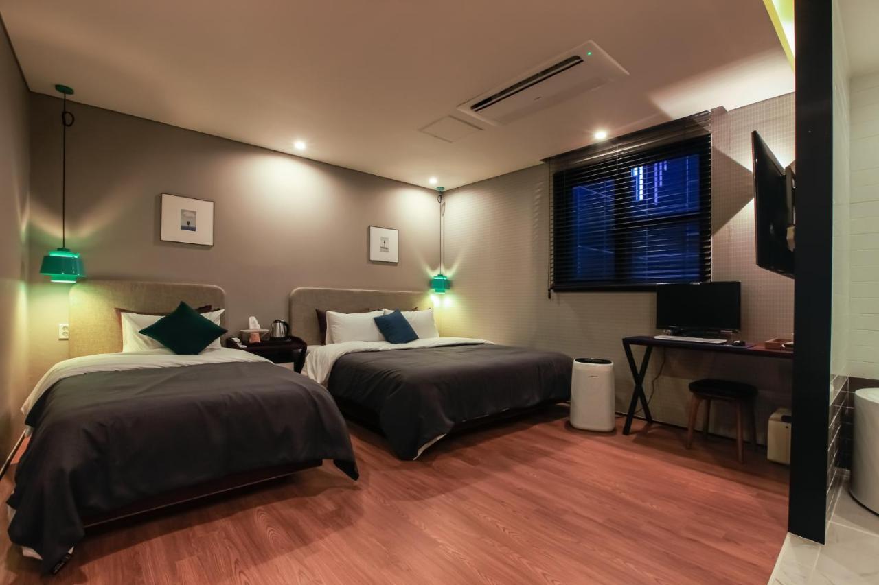 Brown-Dot Hotel Yangjeong Busan Bagian luar foto